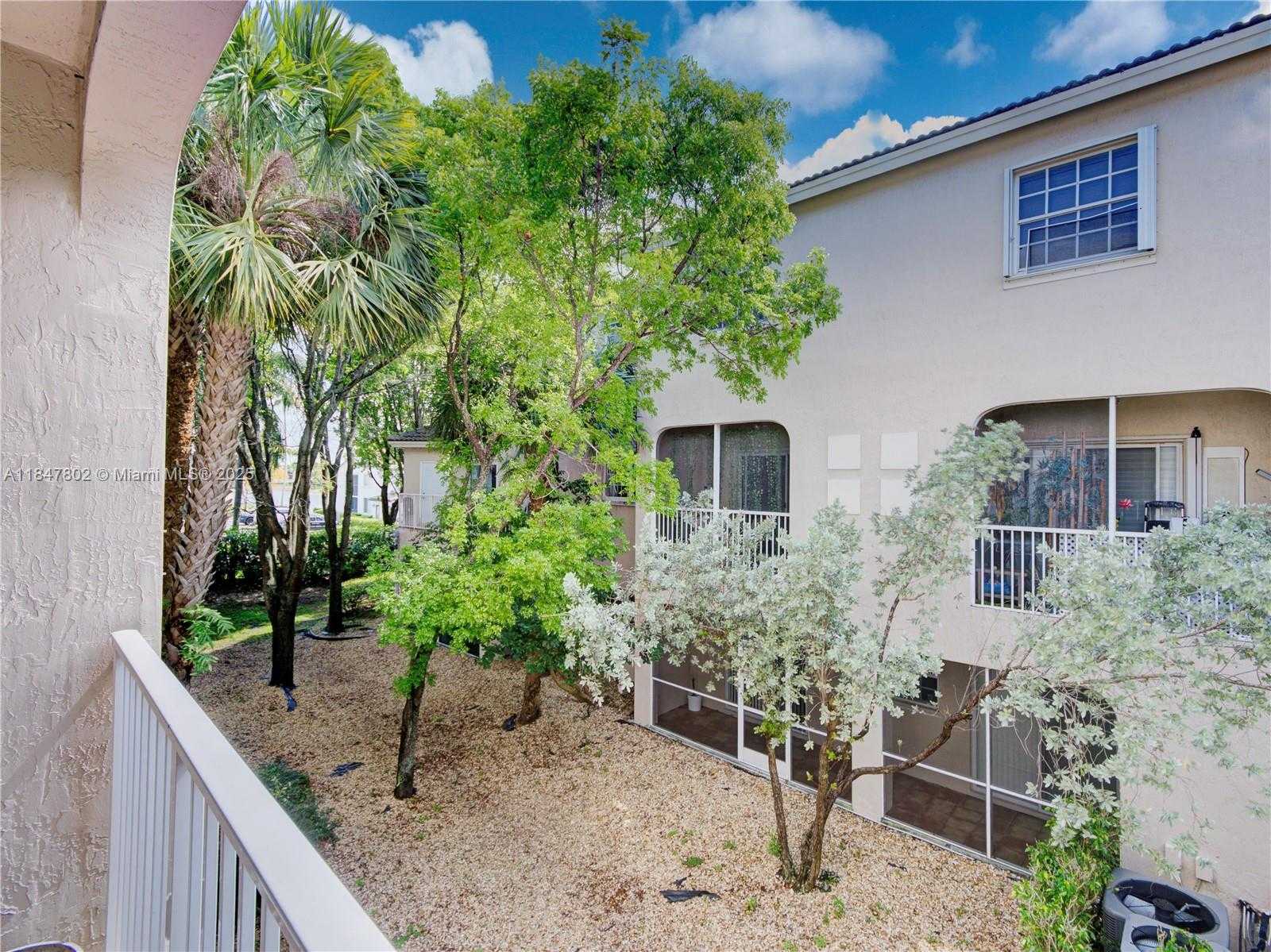 Small Image of 5630 NORTH WEST 114TH PATH #210, Doral Number 21