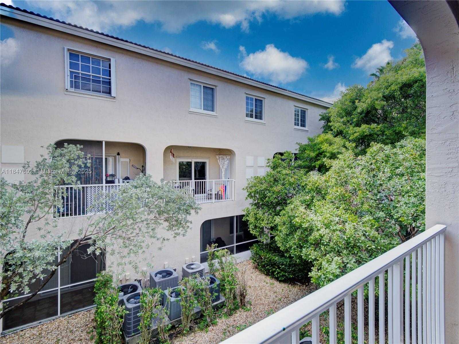 Small Image of 5630 NORTH WEST 114TH PATH #210, Doral Number 22