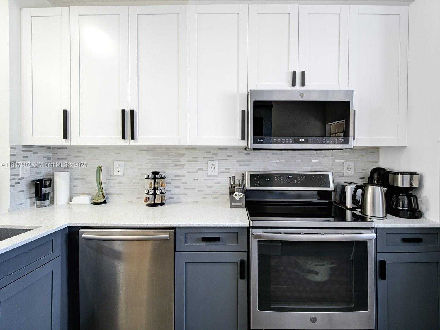 Small Image of 5630 NORTH WEST 114TH PATH #210, Doral Number 9