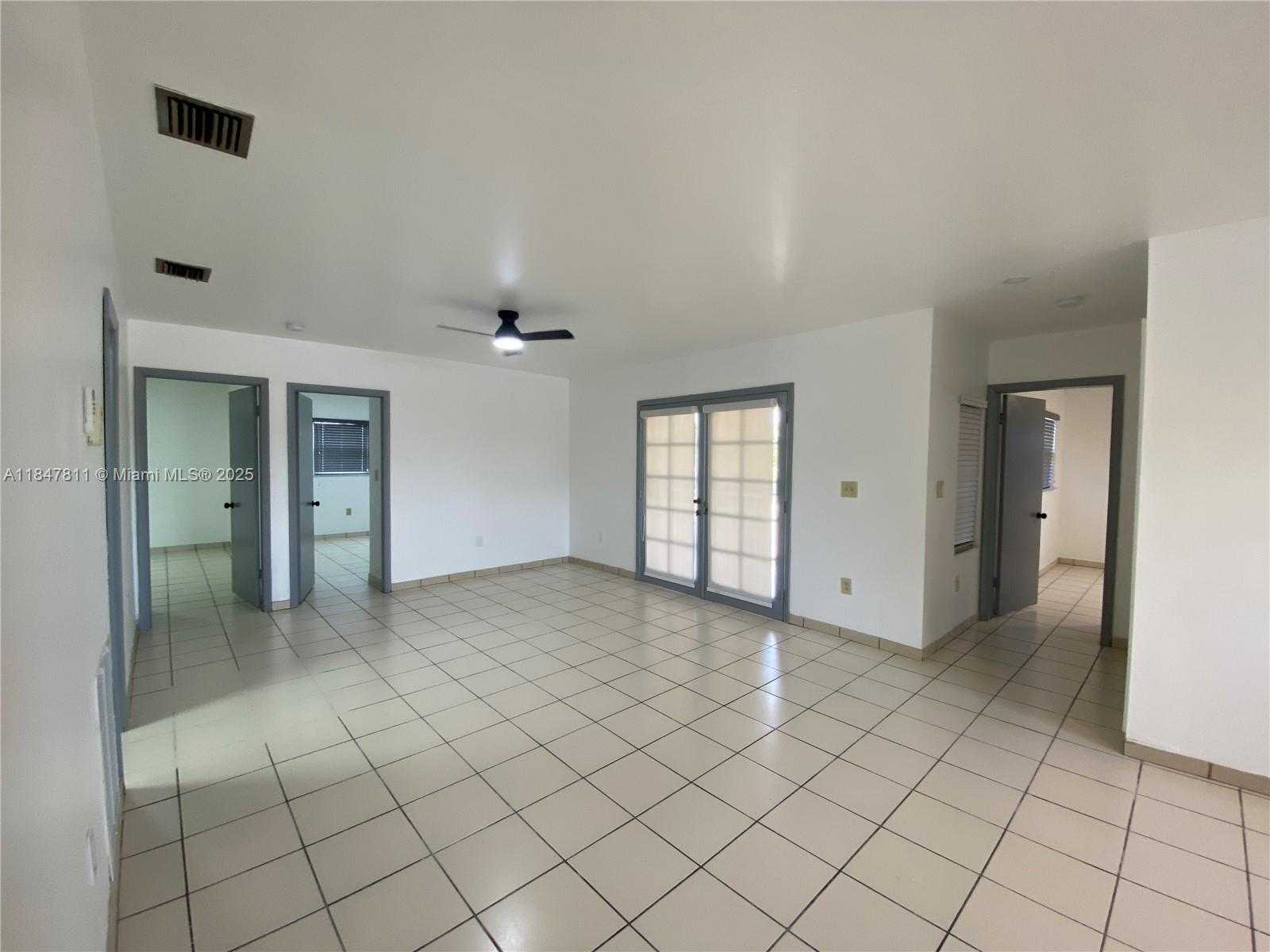Small Image of 14 EAST LEJEUNE, Hialeah Number 3