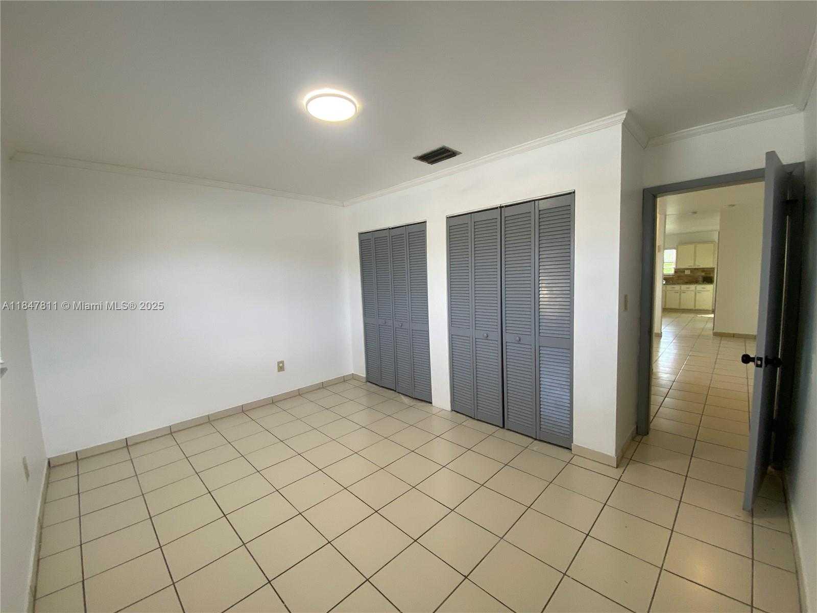 Small Image of 14 EAST LEJEUNE, Hialeah Number 8