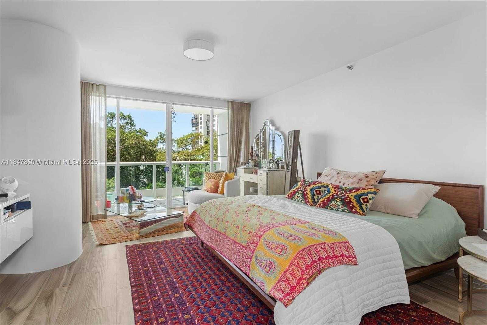 Small Image of 2127 BRICKELL AVE #503, Miami Number 18