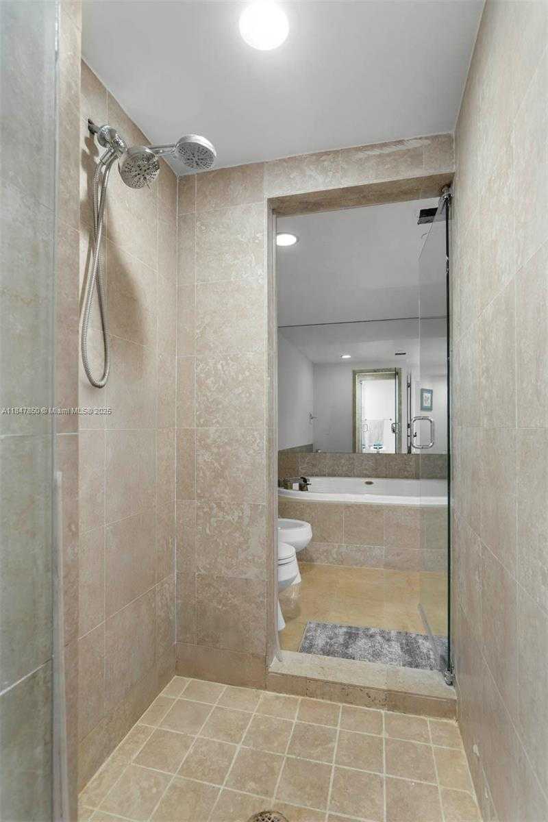 Small Image of 2127 BRICKELL AVE #503, Miami Number 22