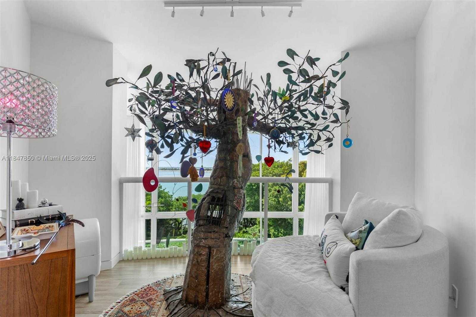 Small Image of 2127 BRICKELL AVE #503, Miami Number 25