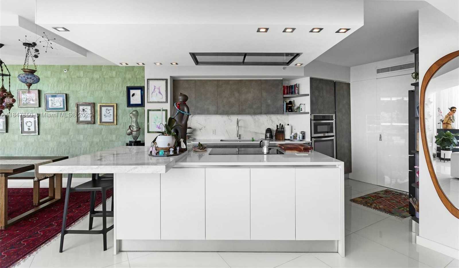 Small Image of 2127 BRICKELL AVE #503, Miami Number 9