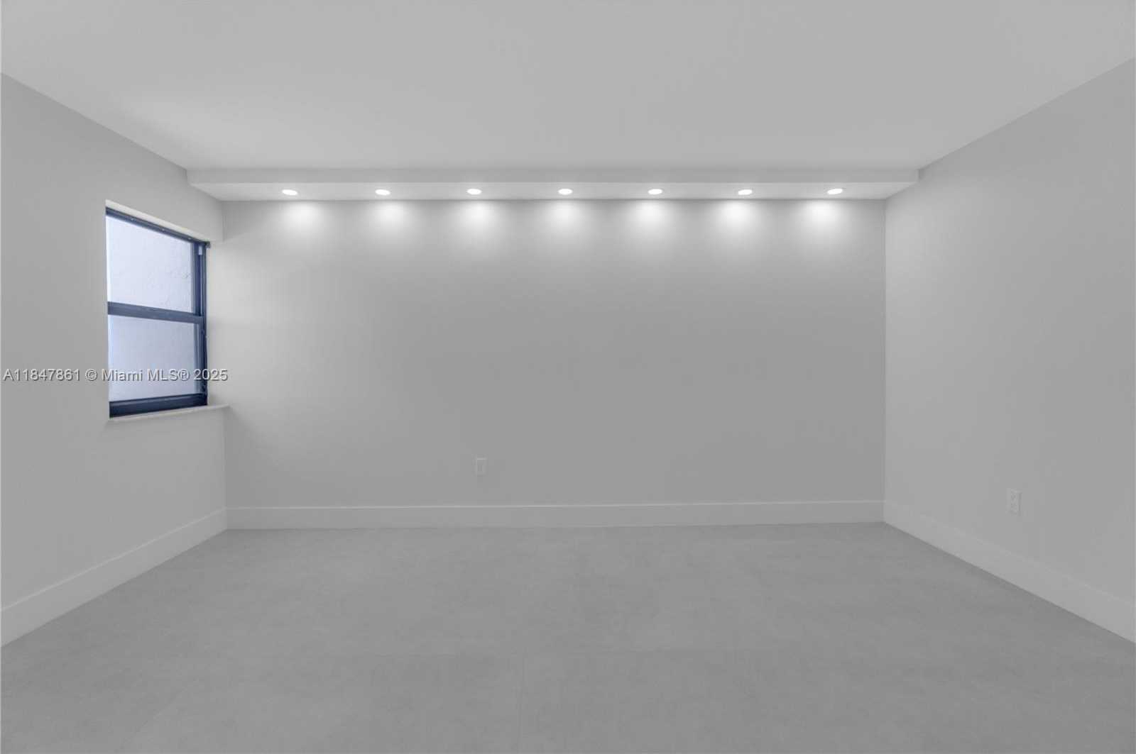 Small Image of 1201 SOUTH OCEAN DR #507S, Hollywood Number 17