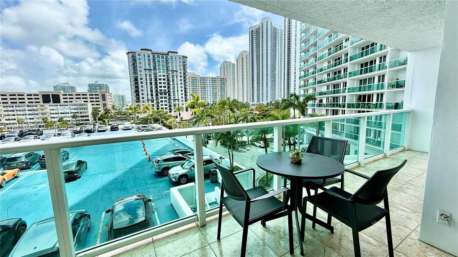 Small Image of 100 BAYVIEW DR #429, Sunny Isles Beach Number 12