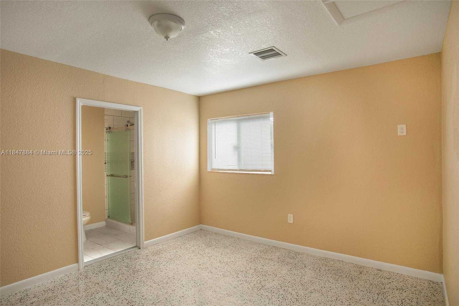 Small Image of 8846 SOUTH WEST 25TH ST #8846, Miami Number 9