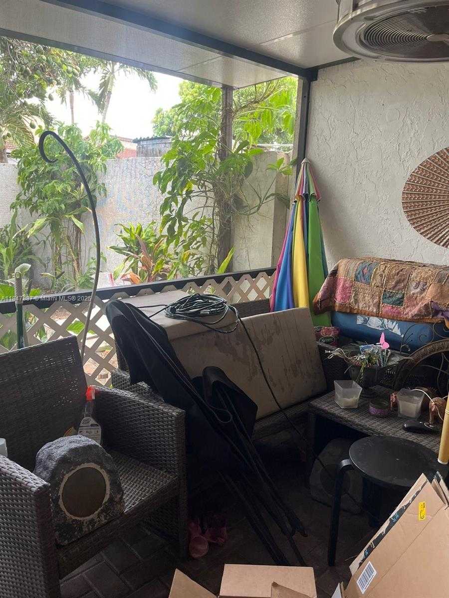 Small Image of 17919 NORTH WEST 66TH CT, Hialeah Number 31