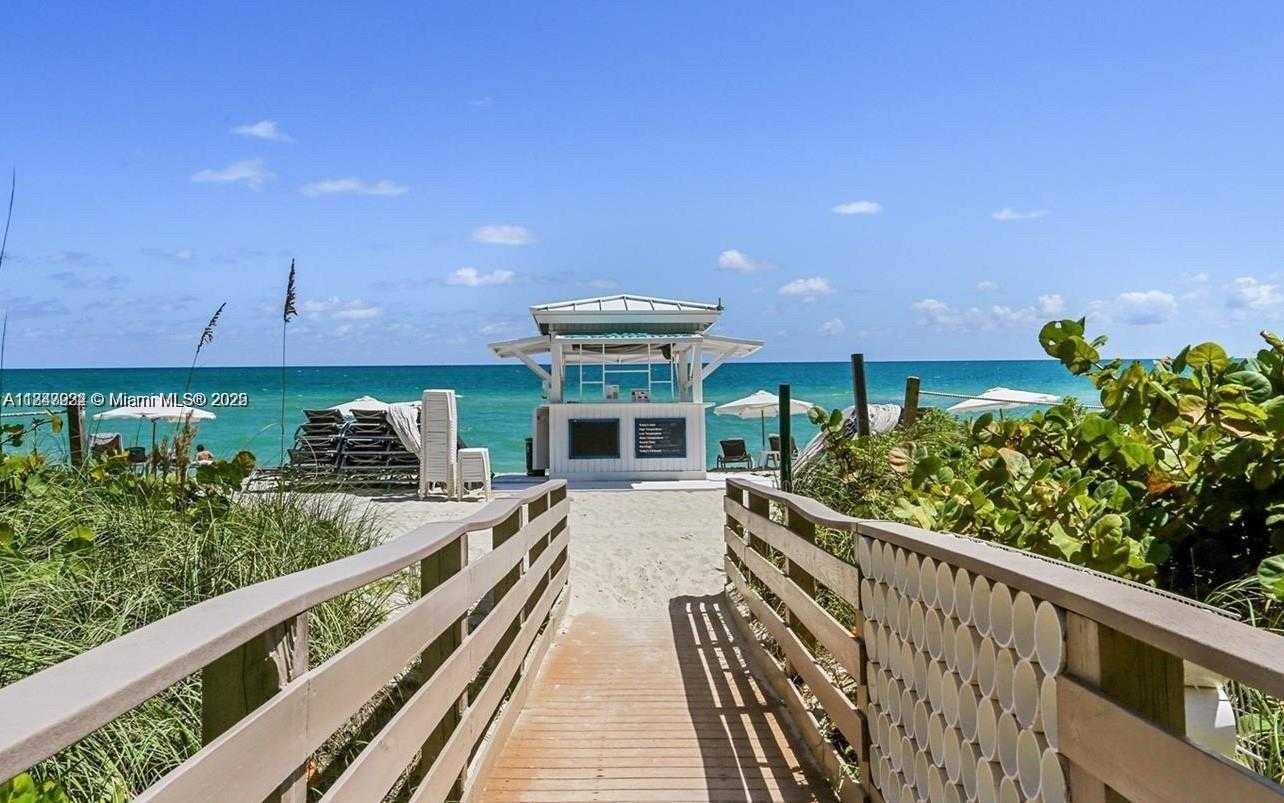 Small Image of 4779 COLLINS AVE #3708, Miami Beach Number 17