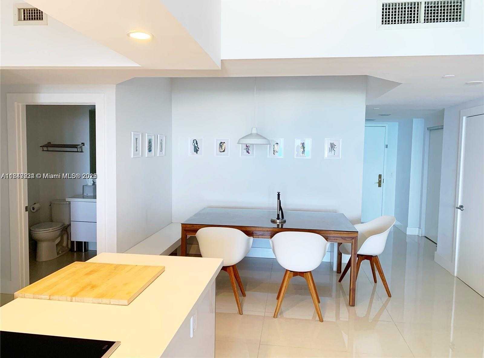Small Image of 4779 COLLINS AVE #3708, Miami Beach Number 21