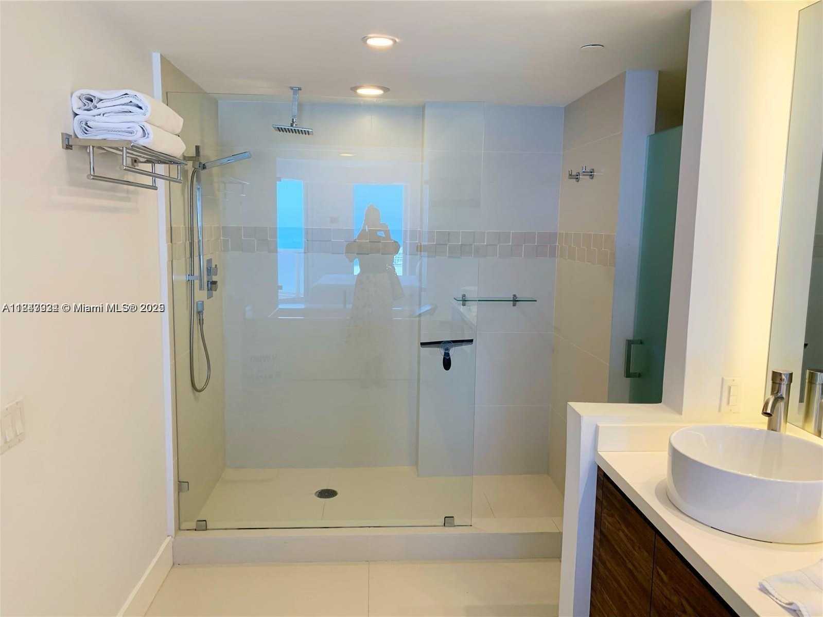 Small Image of 4779 COLLINS AVE #3708, Miami Beach Number 29