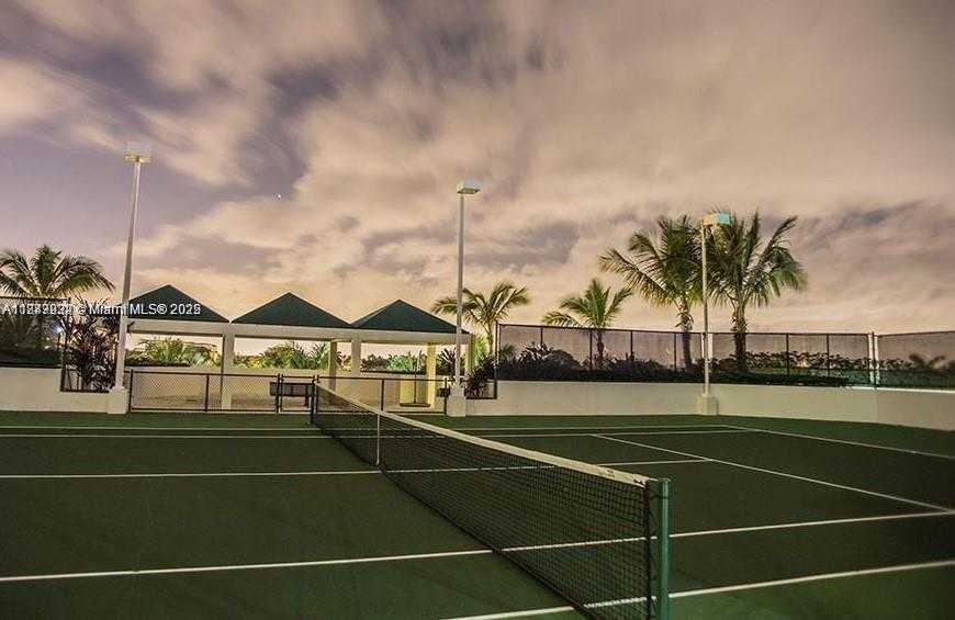 Small Image of 4779 COLLINS AVE #3708, Miami Beach Number 8