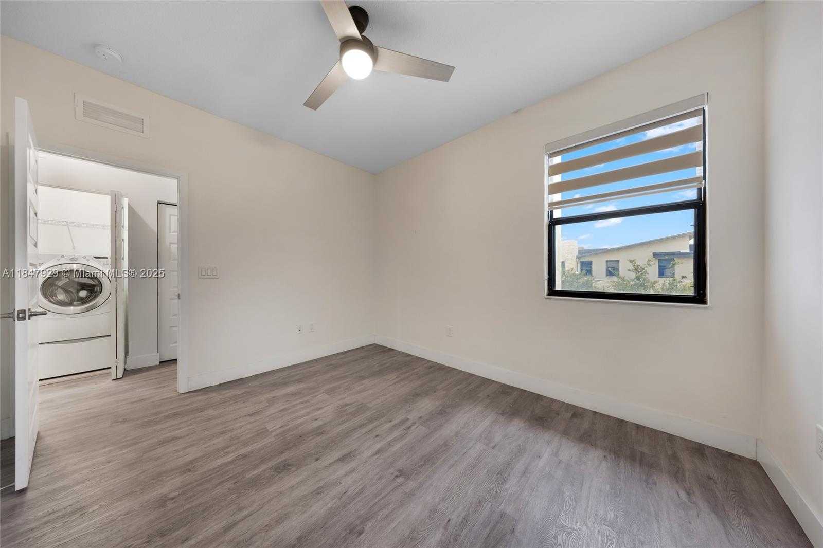 Small Image of 7868 NORTH WEST 104TH CT, Doral Number 34