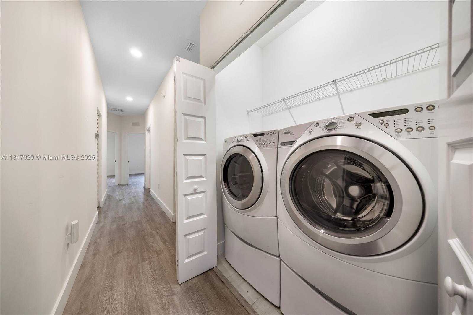 Small Image of 7868 NORTH WEST 104TH CT, Doral Number 36