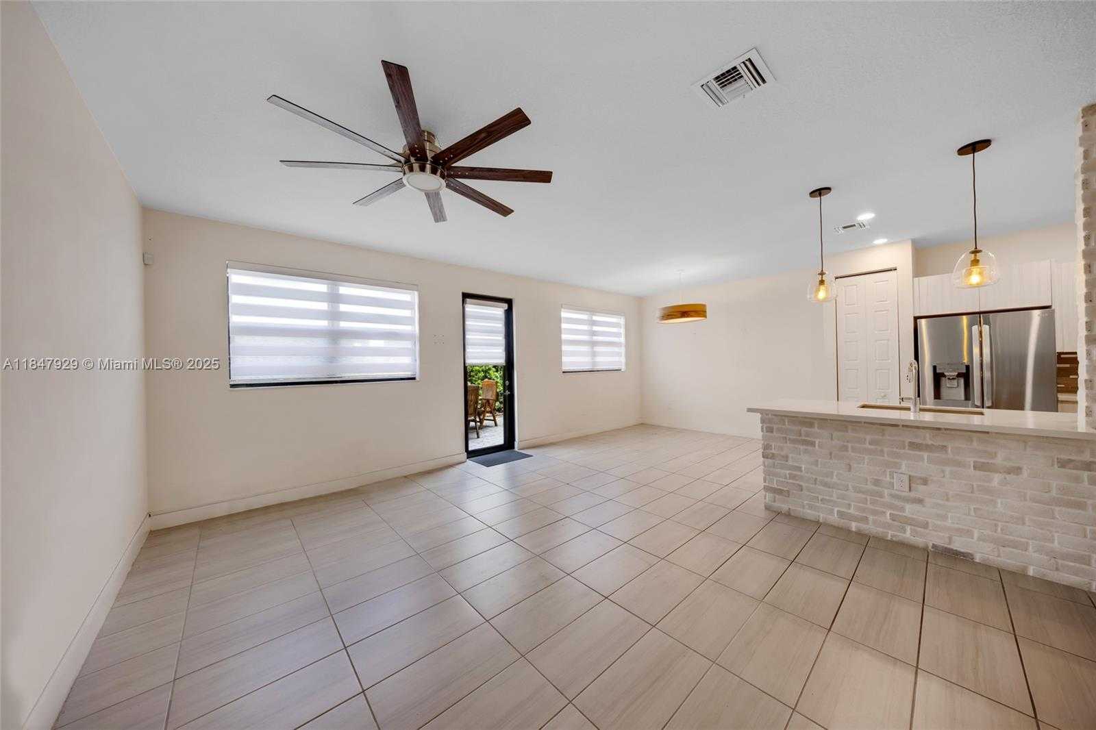 Small Image of 7868 NORTH WEST 104TH CT, Doral Number 8
