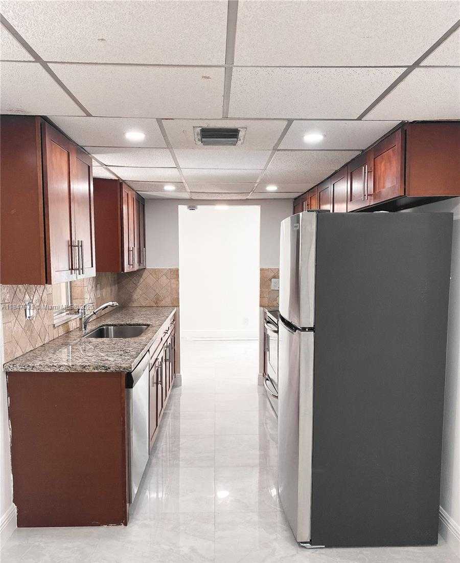 Small Image of 7805 NORTH WEST 67TH AVE #7805, Tamarac Number 12