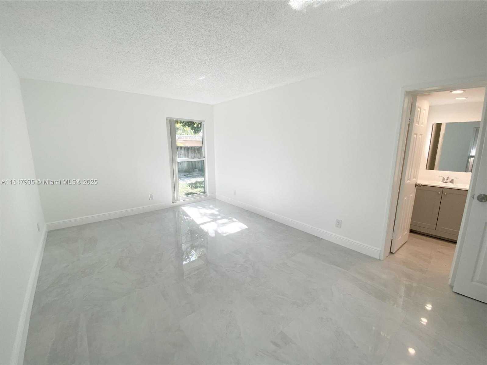 Small Image of 7805 NORTH WEST 67TH AVE #7805, Tamarac Number 24
