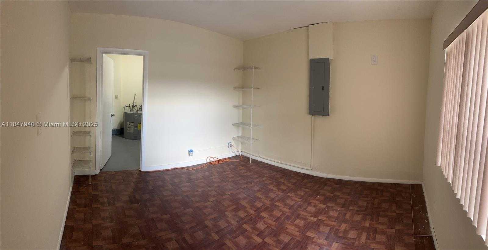 Small Image of 19551 NORTH WEST 57TH PL, Hialeah Number 16