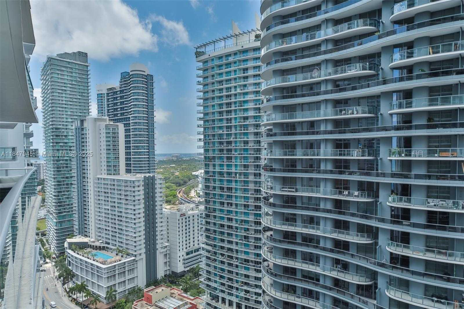 Small Image of 1010 BRICKELL AVE #3107, Miami Number 21