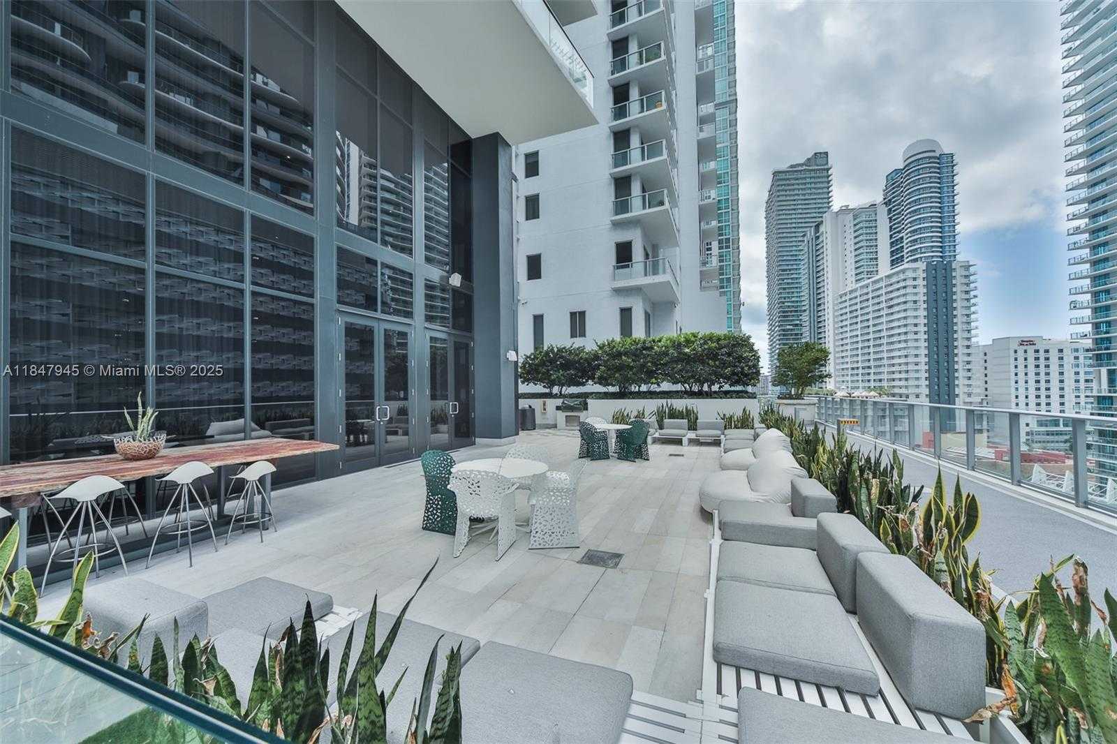 Small Image of 1010 BRICKELL AVE #3107, Miami Number 24