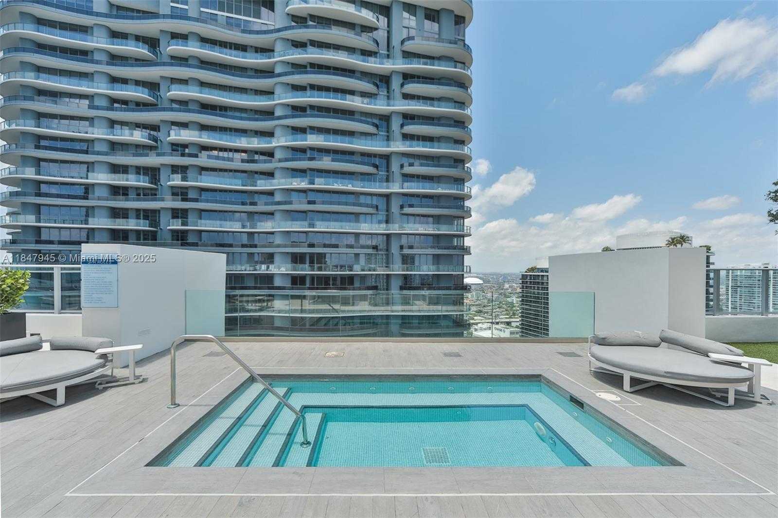 Small Image of 1010 BRICKELL AVE #3107, Miami Number 38