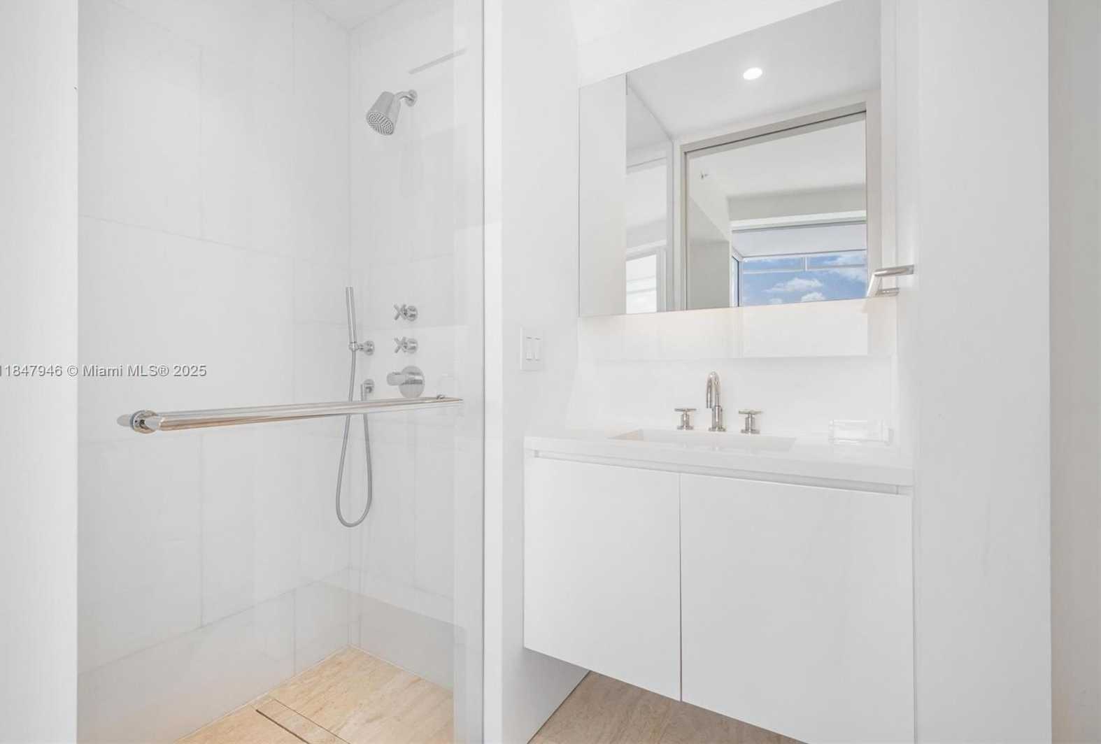 Small Image of 9001 COLLINS AVE #S-406, Surfside Number 22