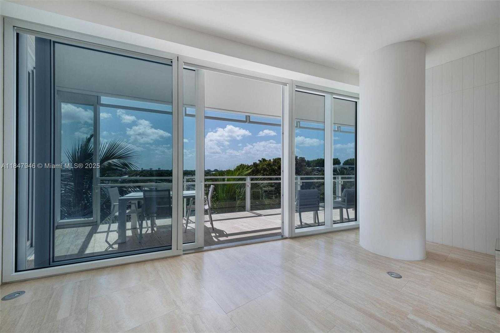 Small Image of 9001 COLLINS AVE #S-406, Surfside Number 31