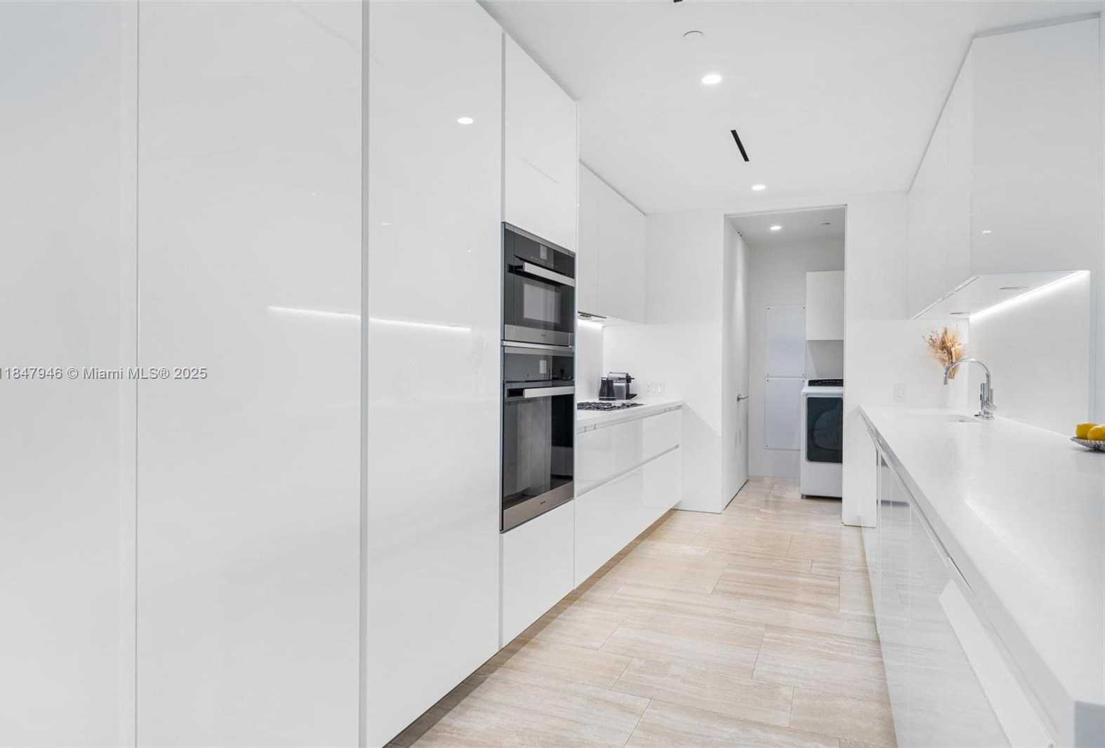 Small Image of 9001 COLLINS AVE #S-406, Surfside Number 6