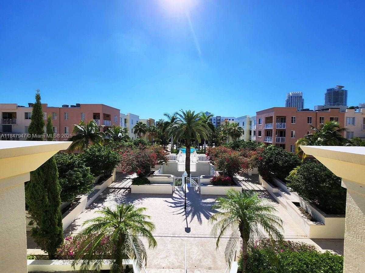 Small Image of 140 MERIDIAN AVE #315, Miami Beach Number 2