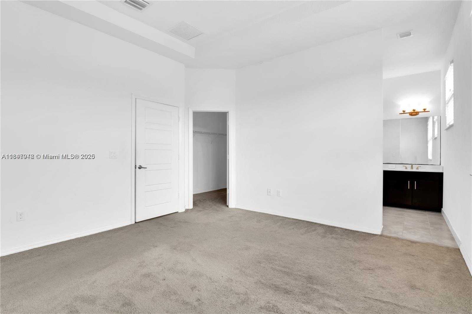 Small Image of 673 NORTH EAST 191ST ST, Miami Number 25