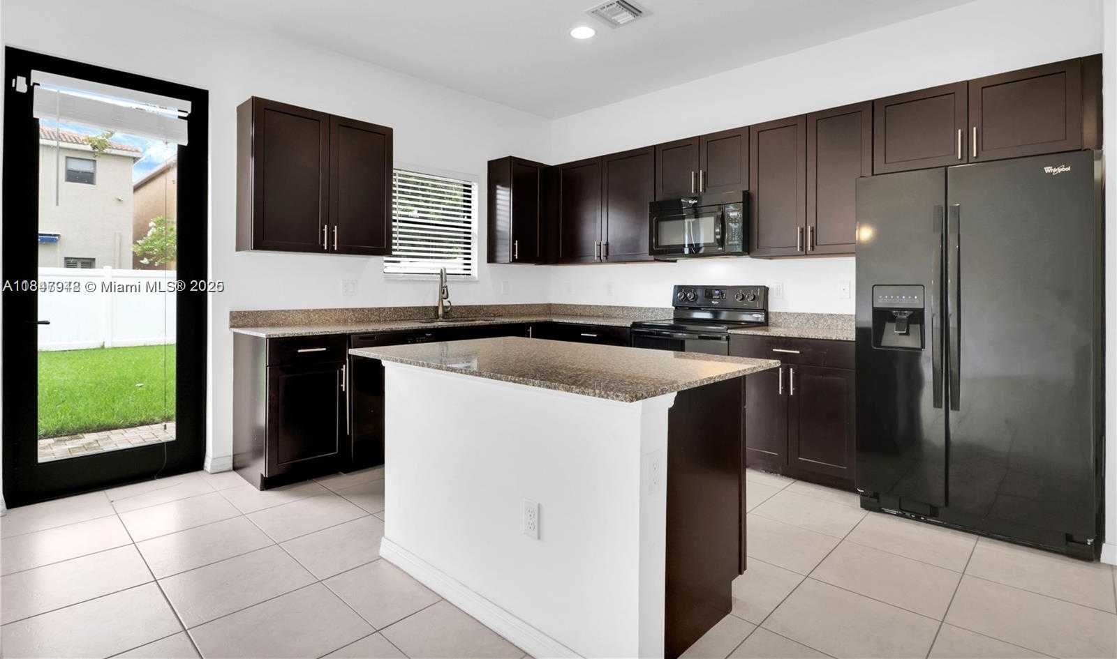Small Image of 673 NORTH EAST 191ST ST, Miami Number 9