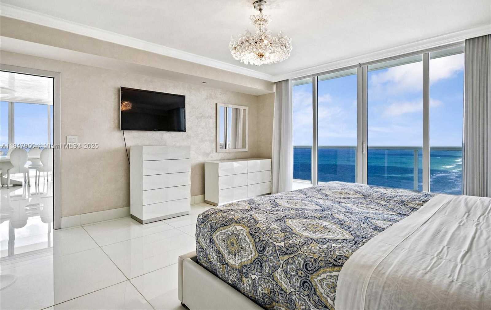 Small Image of 1830 SOUTH OCEAN DR #PH-5102, Hallandale Beach Number 13