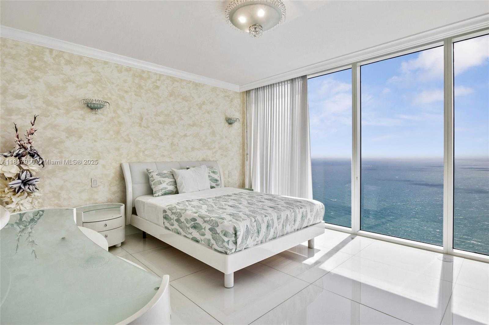 Small Image of 1830 SOUTH OCEAN DR #PH-5102, Hallandale Beach Number 17