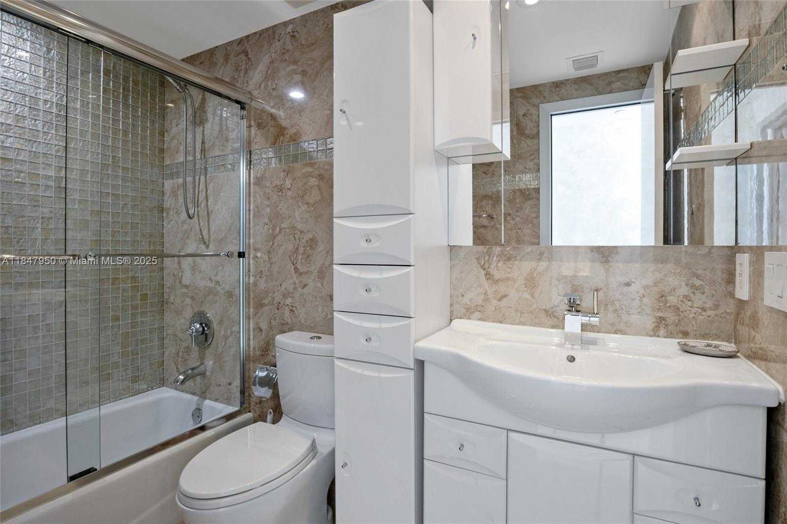Small Image of 1830 SOUTH OCEAN DR #PH-5102, Hallandale Beach Number 20