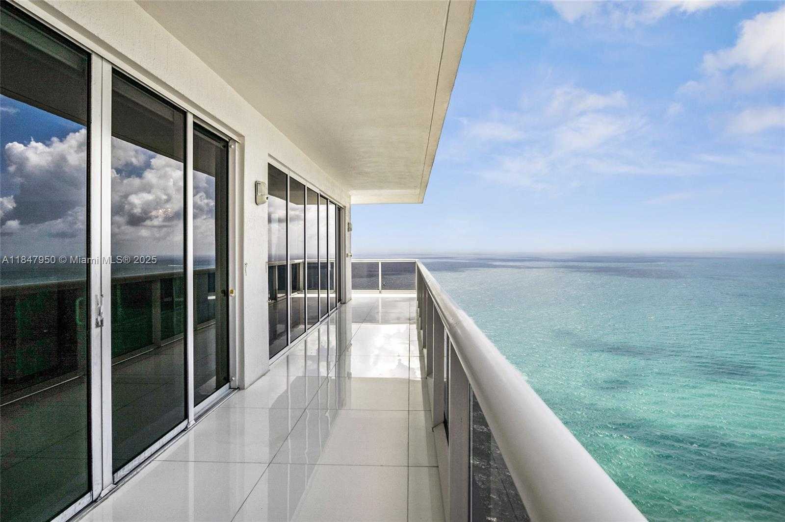 Small Image of 1830 SOUTH OCEAN DR #PH-5102, Hallandale Beach Number 24