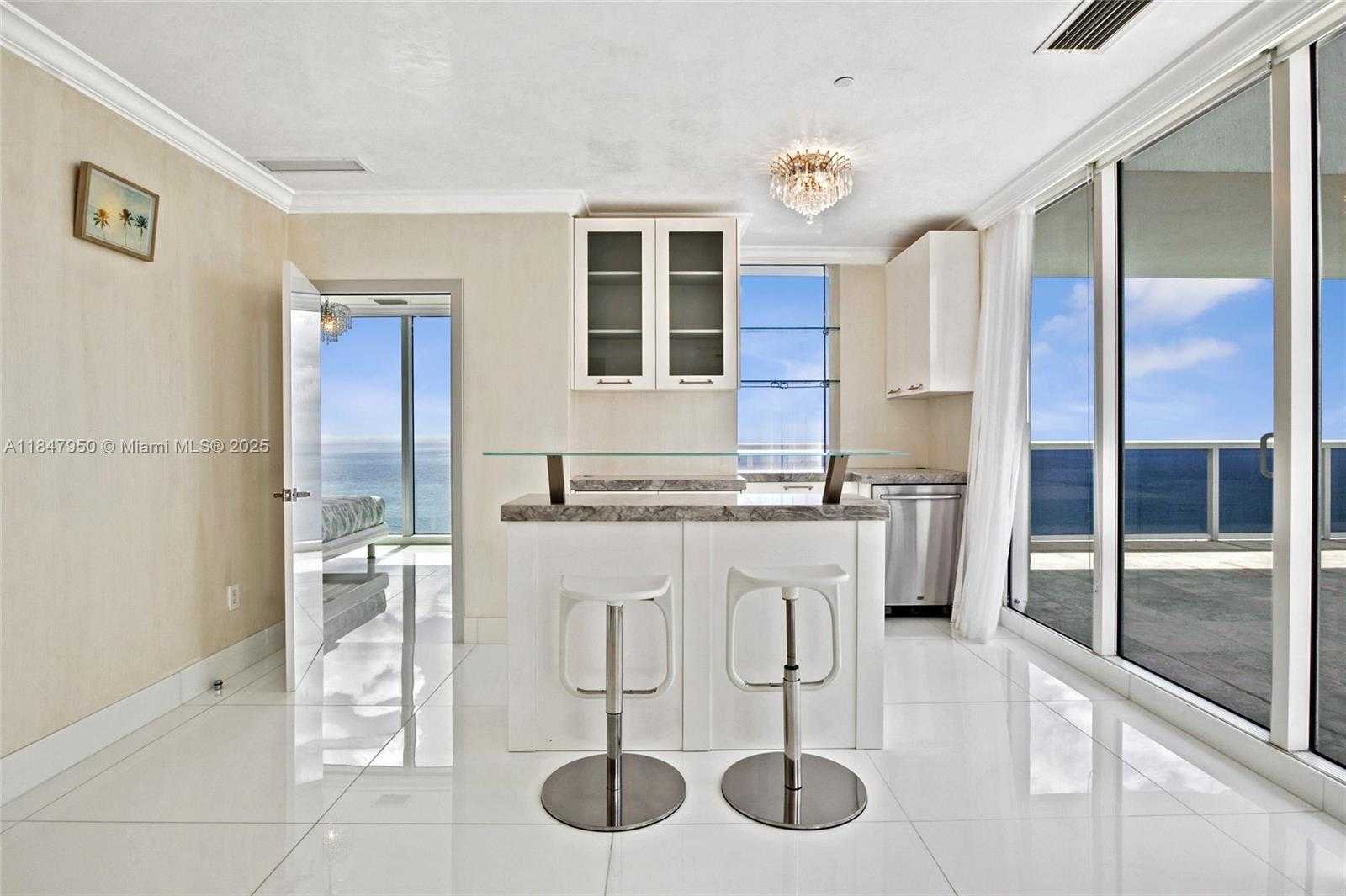 Small Image of 1830 SOUTH OCEAN DR #PH-5102, Hallandale Beach Number 27