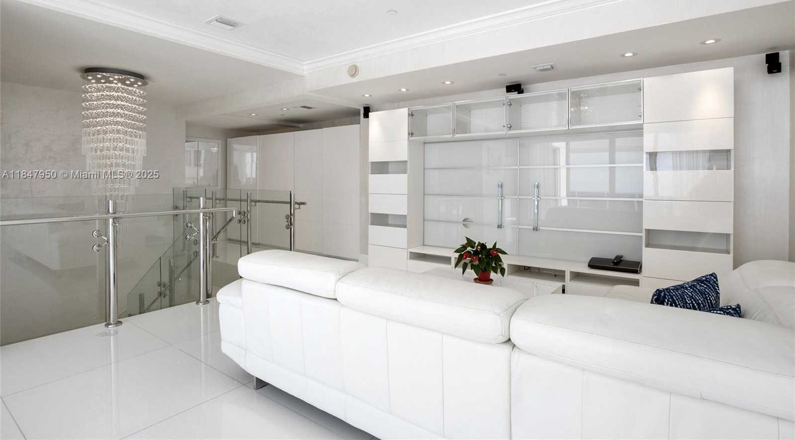 Small Image of 1830 SOUTH OCEAN DR #PH-5102, Hallandale Beach Number 29