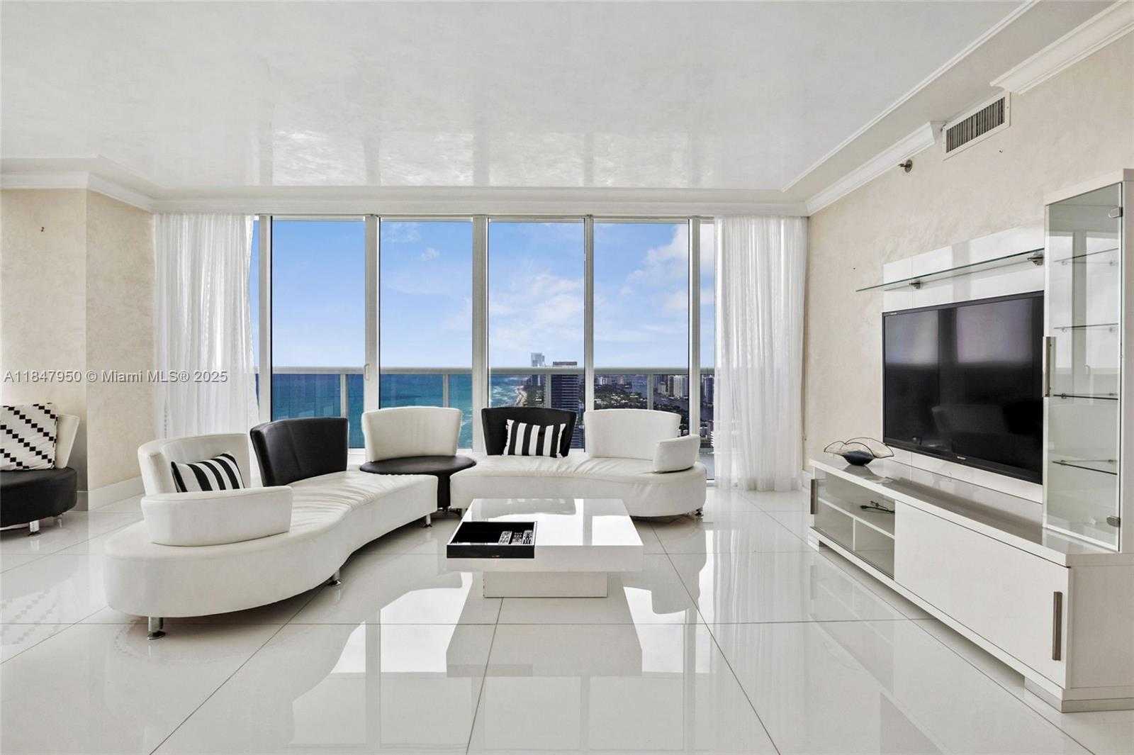 Small Image of 1830 SOUTH OCEAN DR #PH-5102, Hallandale Beach Number 9