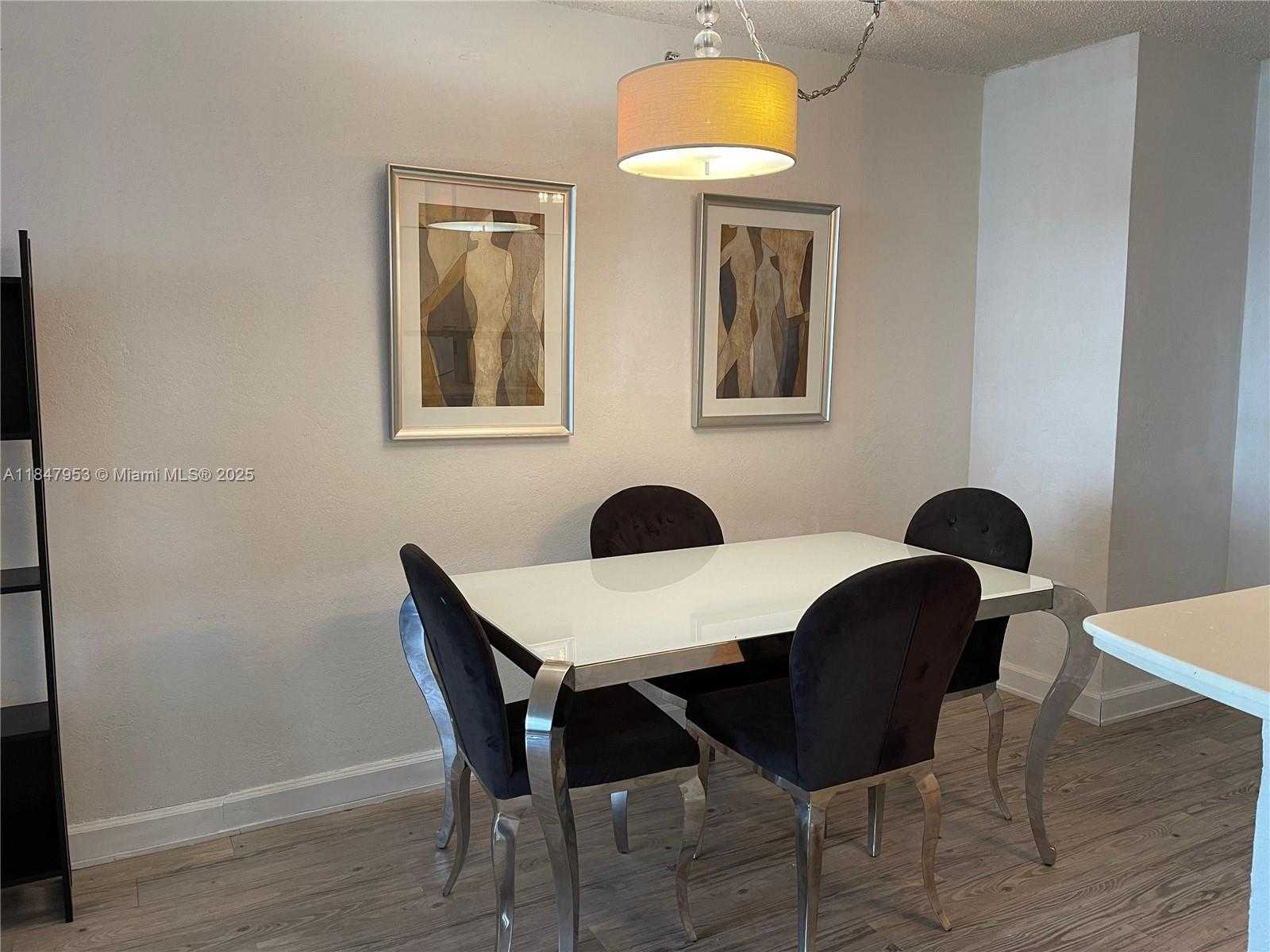 Small Image of 1500 BAY RD #454S, Miami Beach Number 3