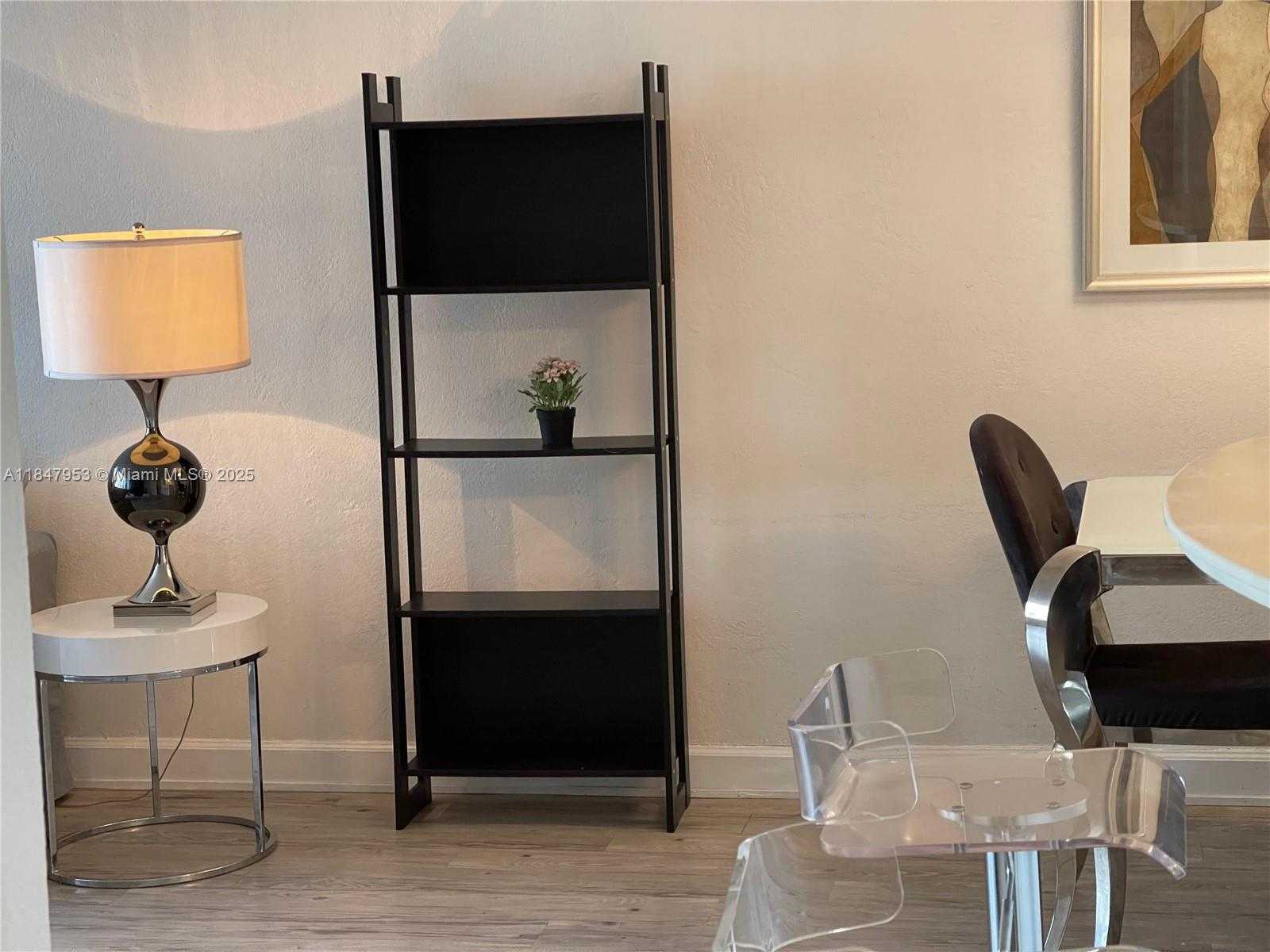 Small Image of 1500 BAY RD #454S, Miami Beach Number 4
