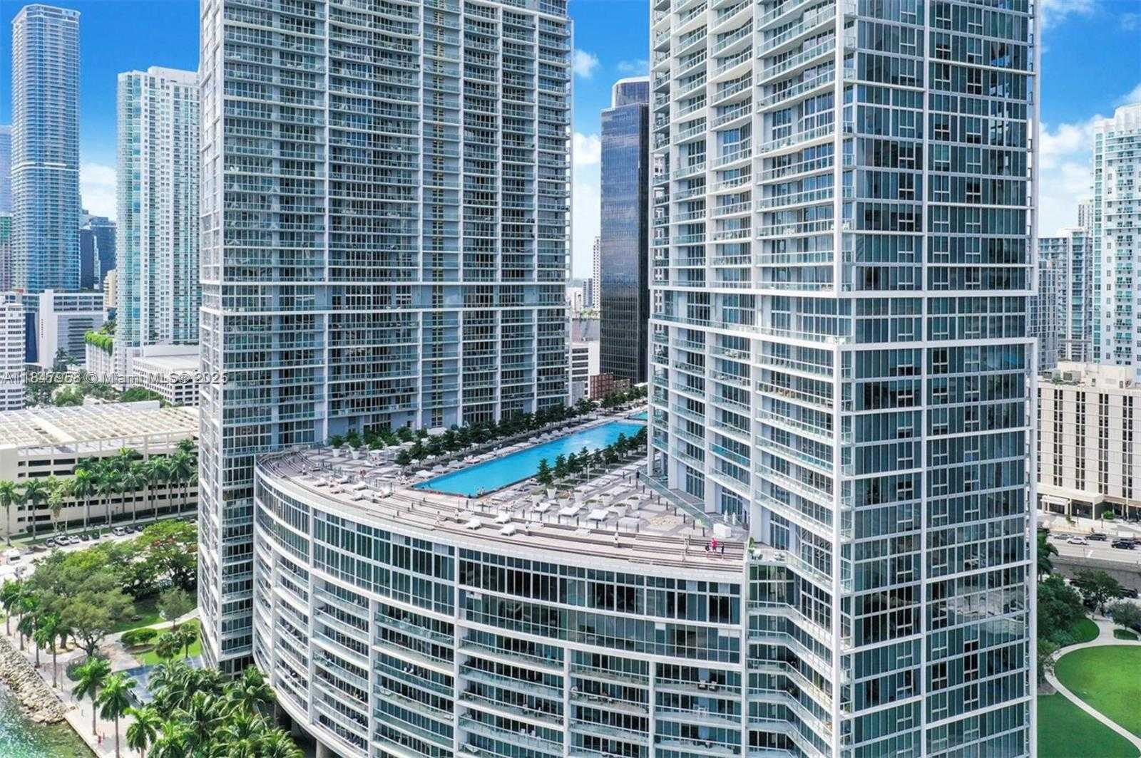 Small Image of 495 BRICKELL AVE #BAY706, Miami Number 4