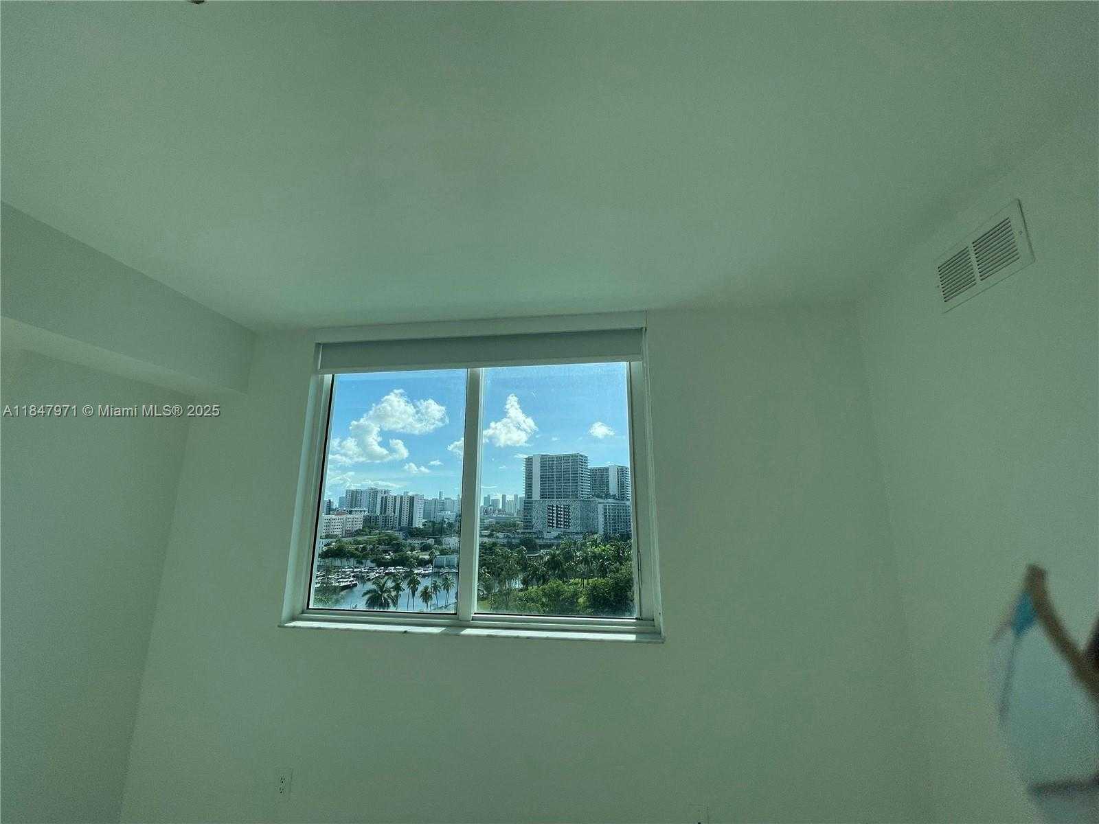 Small Image of 1861 NORTH WEST S RIVER DR #1208, Miami Number 11