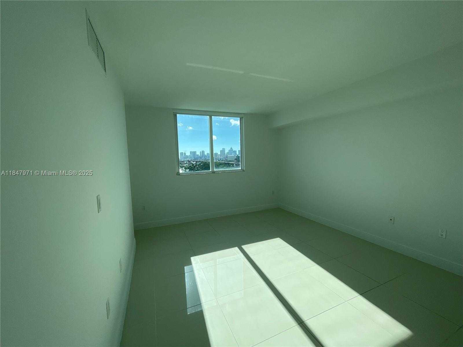 Small Image of 1861 NORTH WEST S RIVER DR #1208, Miami Number 6