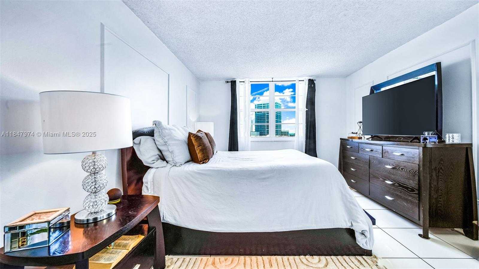 Small Image of 6770 INDIAN CREEK DR #7B, Miami Beach Number 15