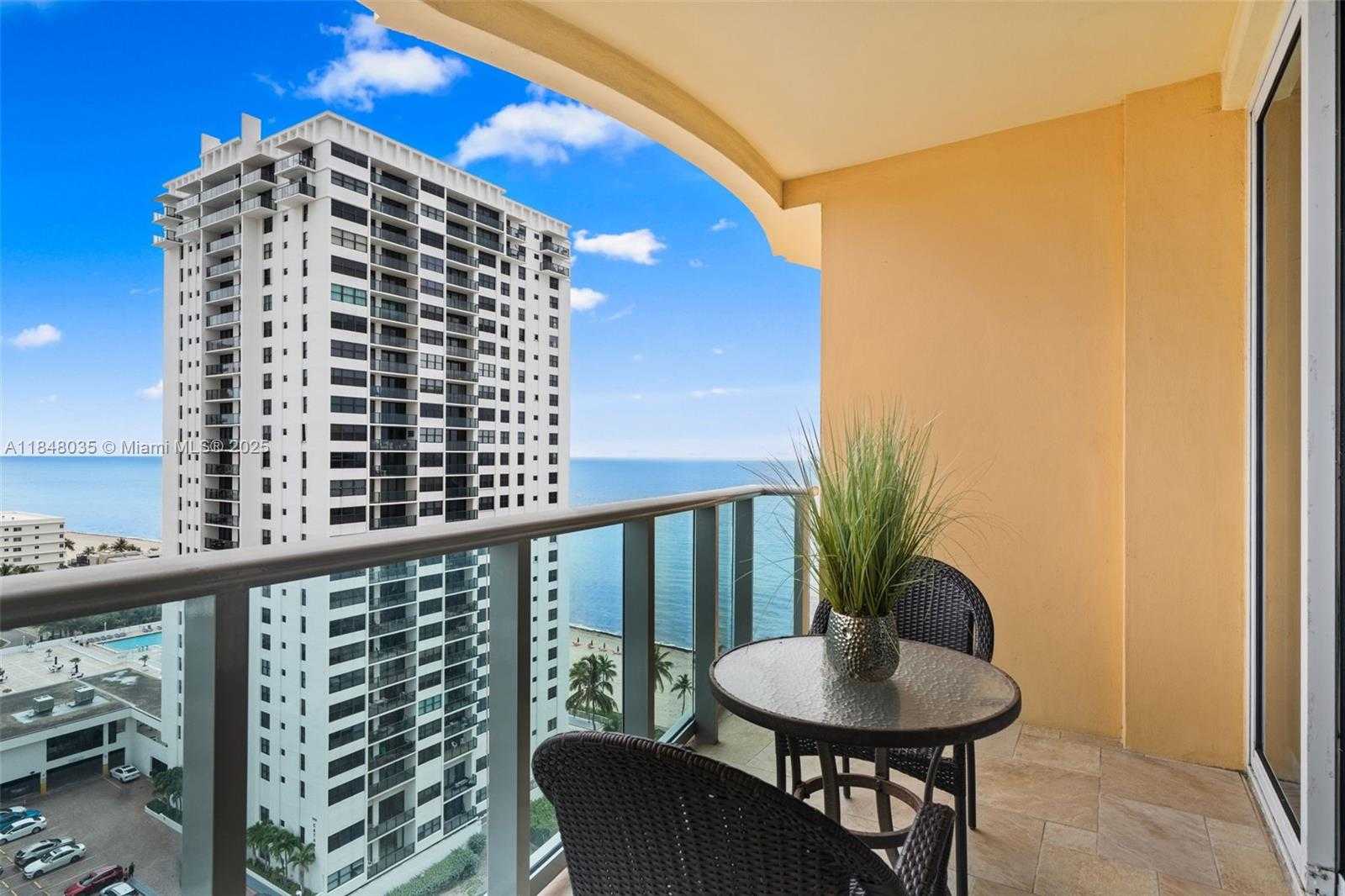Small Image of 2501 SOUTH OCEAN DR #PH39, Hollywood Number 12