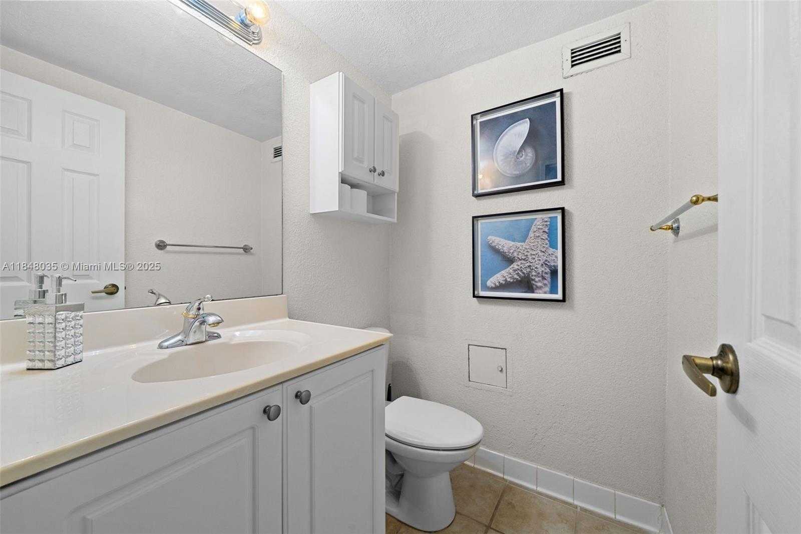 Small Image of 2501 SOUTH OCEAN DR #PH39, Hollywood Number 18