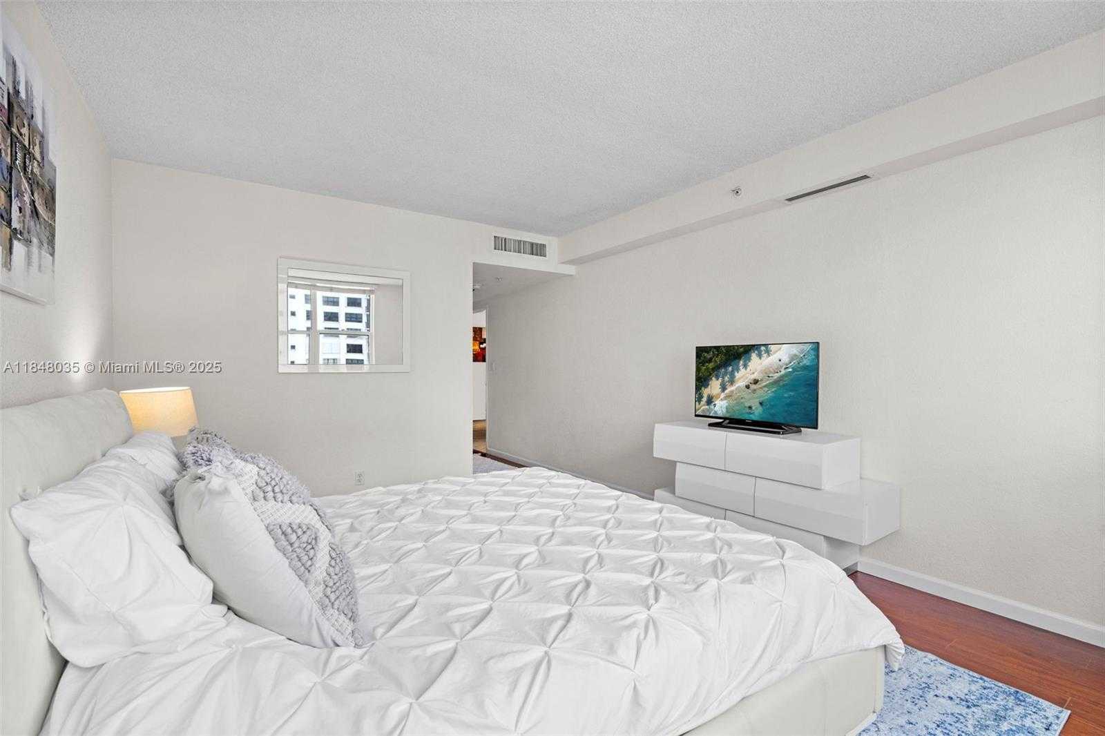 Small Image of 2501 SOUTH OCEAN DR #PH39, Hollywood Number 20