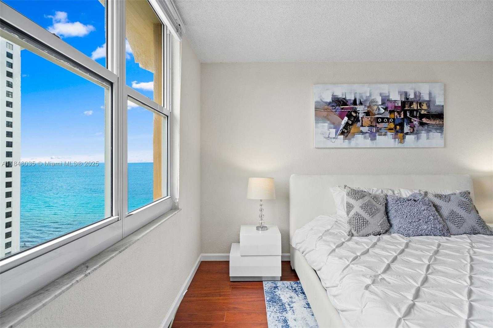 Small Image of 2501 SOUTH OCEAN DR #PH39, Hollywood Number 22