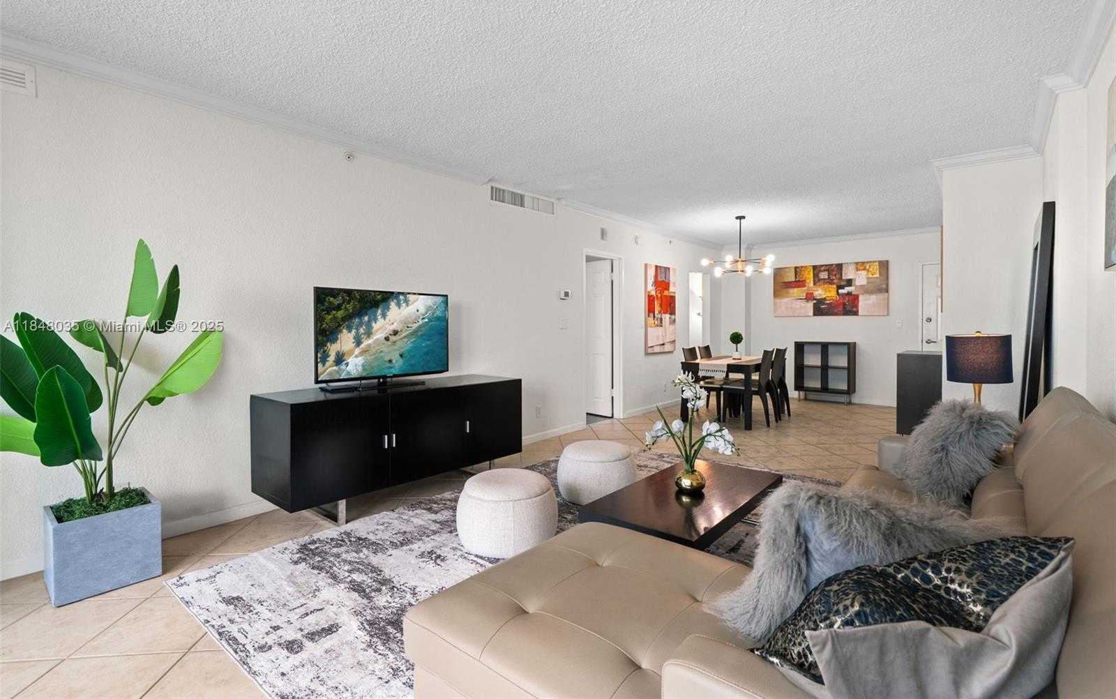 Small Image of 2501 SOUTH OCEAN DR #PH39, Hollywood Number 4